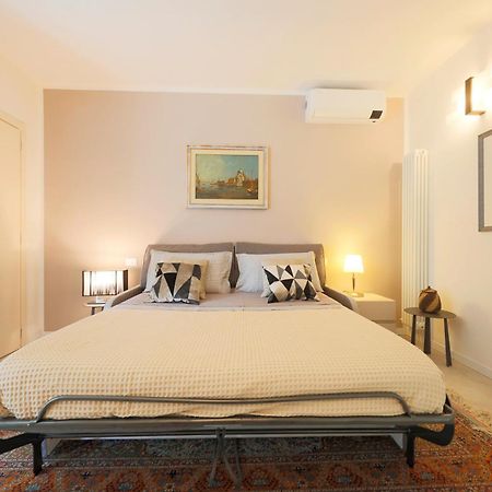Siena Uptown - Sabrina'S Charming Apartment Екстер'єр фото