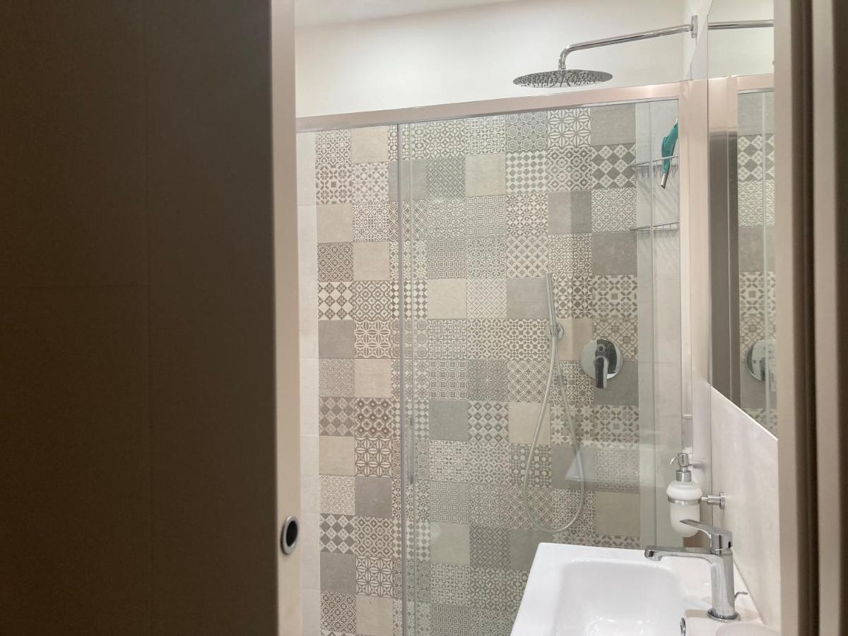 Siena Uptown - Sabrina'S Charming Apartment Екстер'єр фото