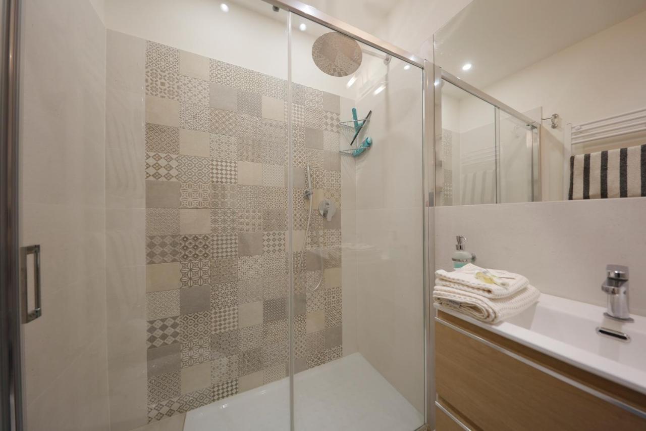 Siena Uptown - Sabrina'S Charming Apartment Екстер'єр фото