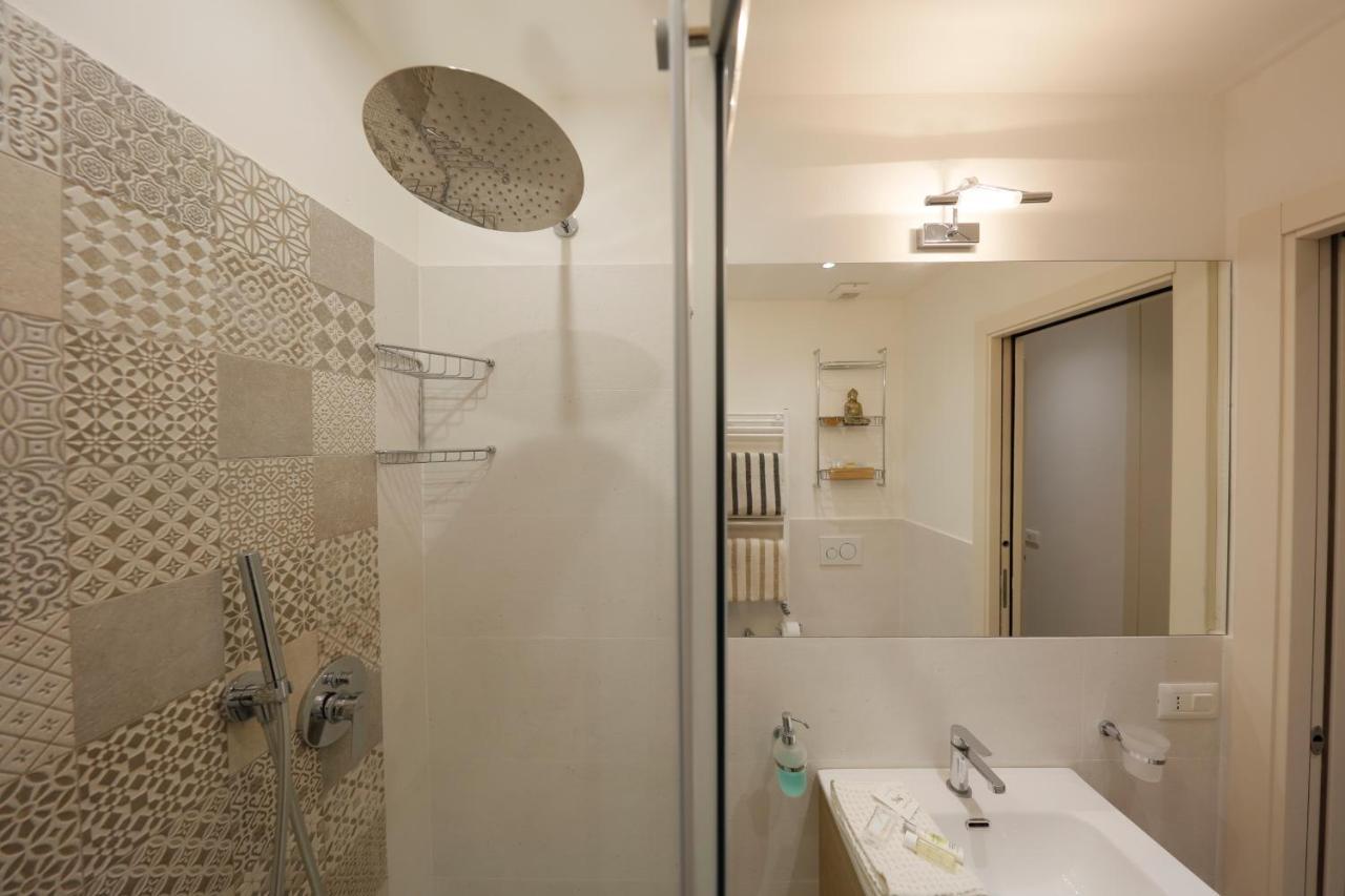 Siena Uptown - Sabrina'S Charming Apartment Екстер'єр фото