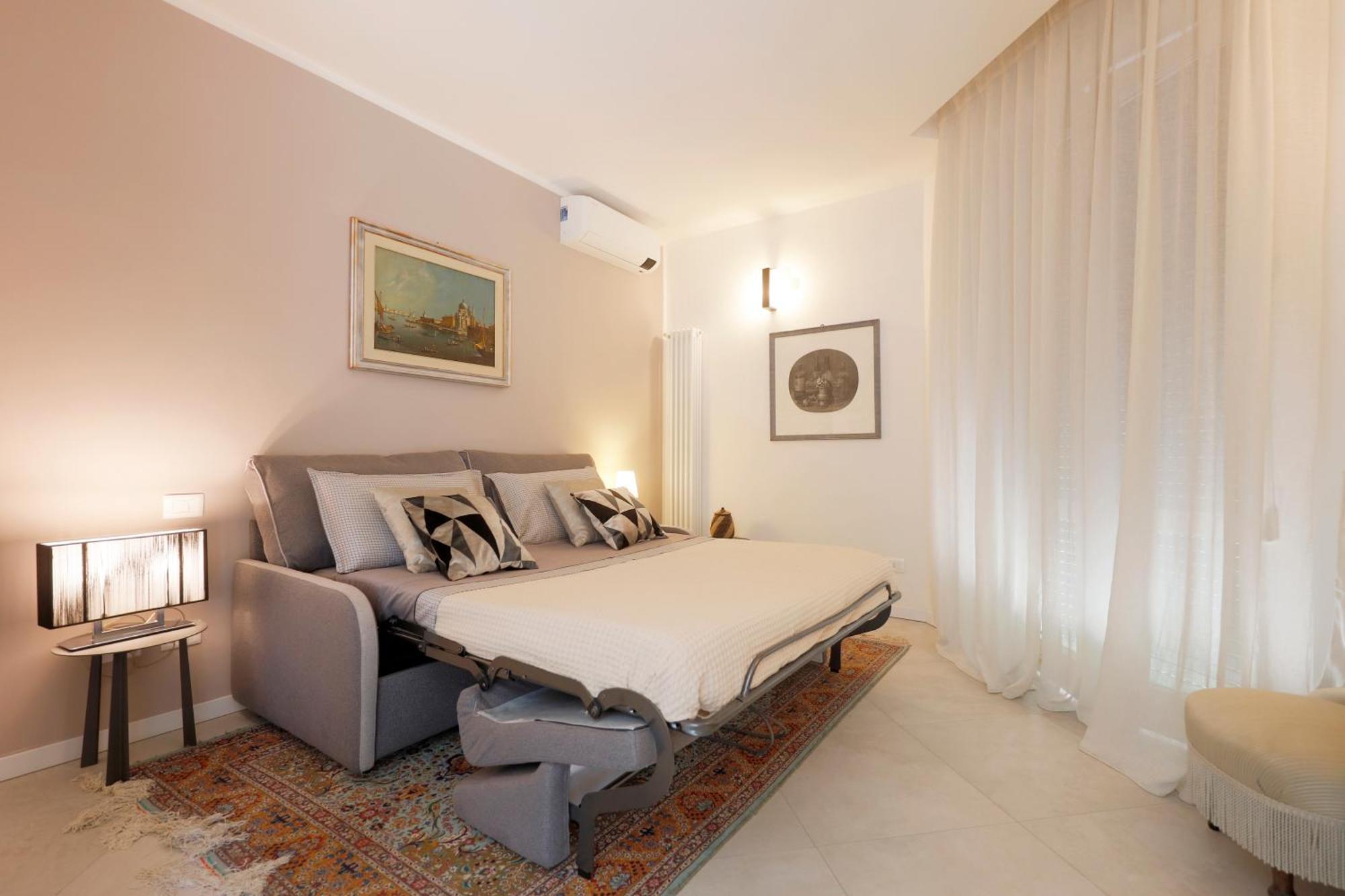 Siena Uptown - Sabrina'S Charming Apartment Екстер'єр фото